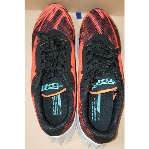 Athletic_Shoes